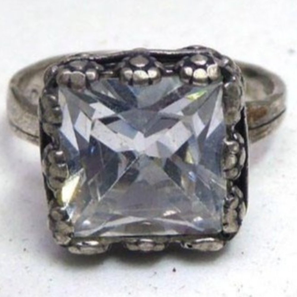 Beautiful Sterling Silver Ring Clear Stone Lovely Setting Golan Goldex Size 6.5